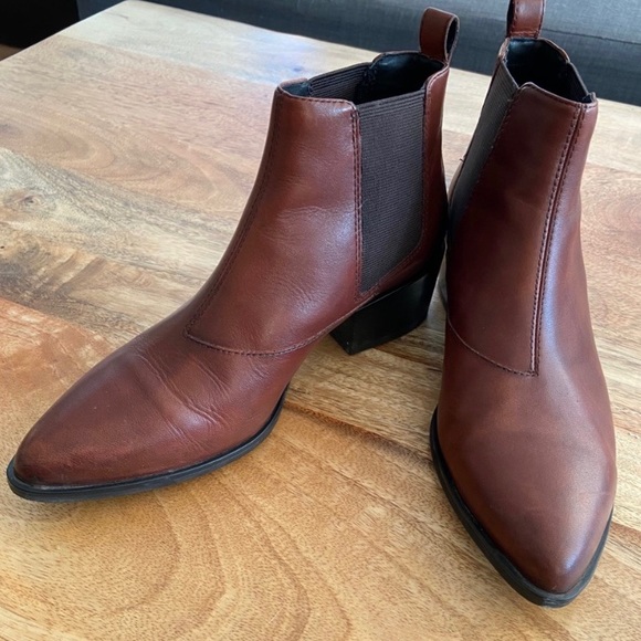 Vagabond brown leather pointed toe ankle boot - Picture 6 of 9